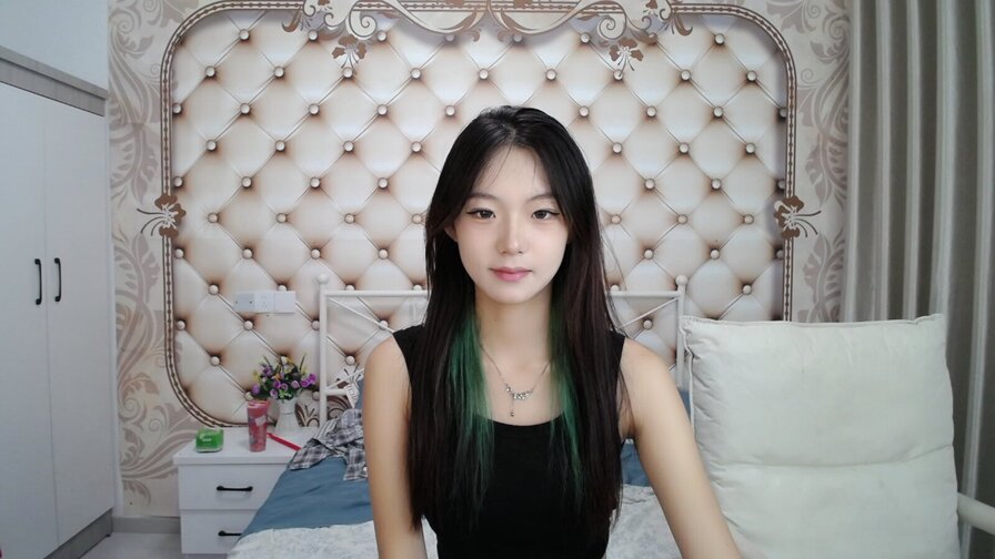 Enter LinYUyu live cam